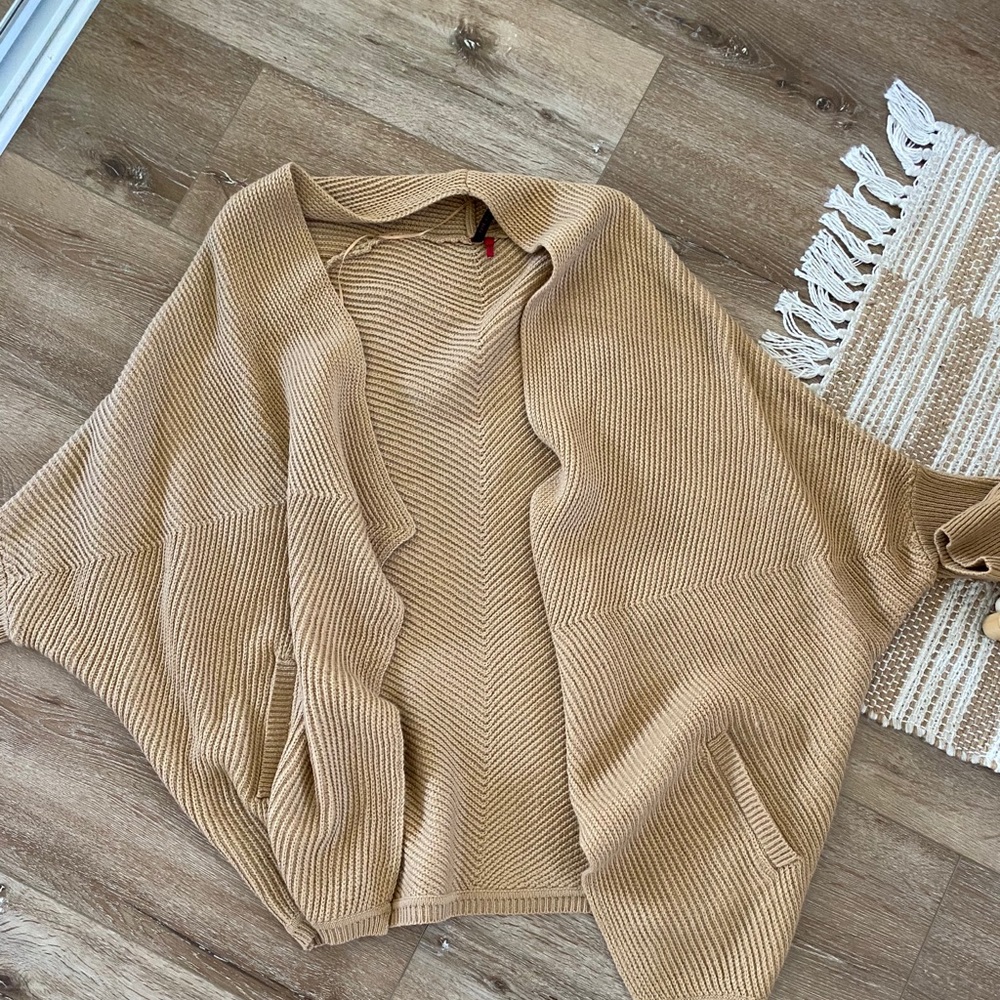 Oversized cardigan
